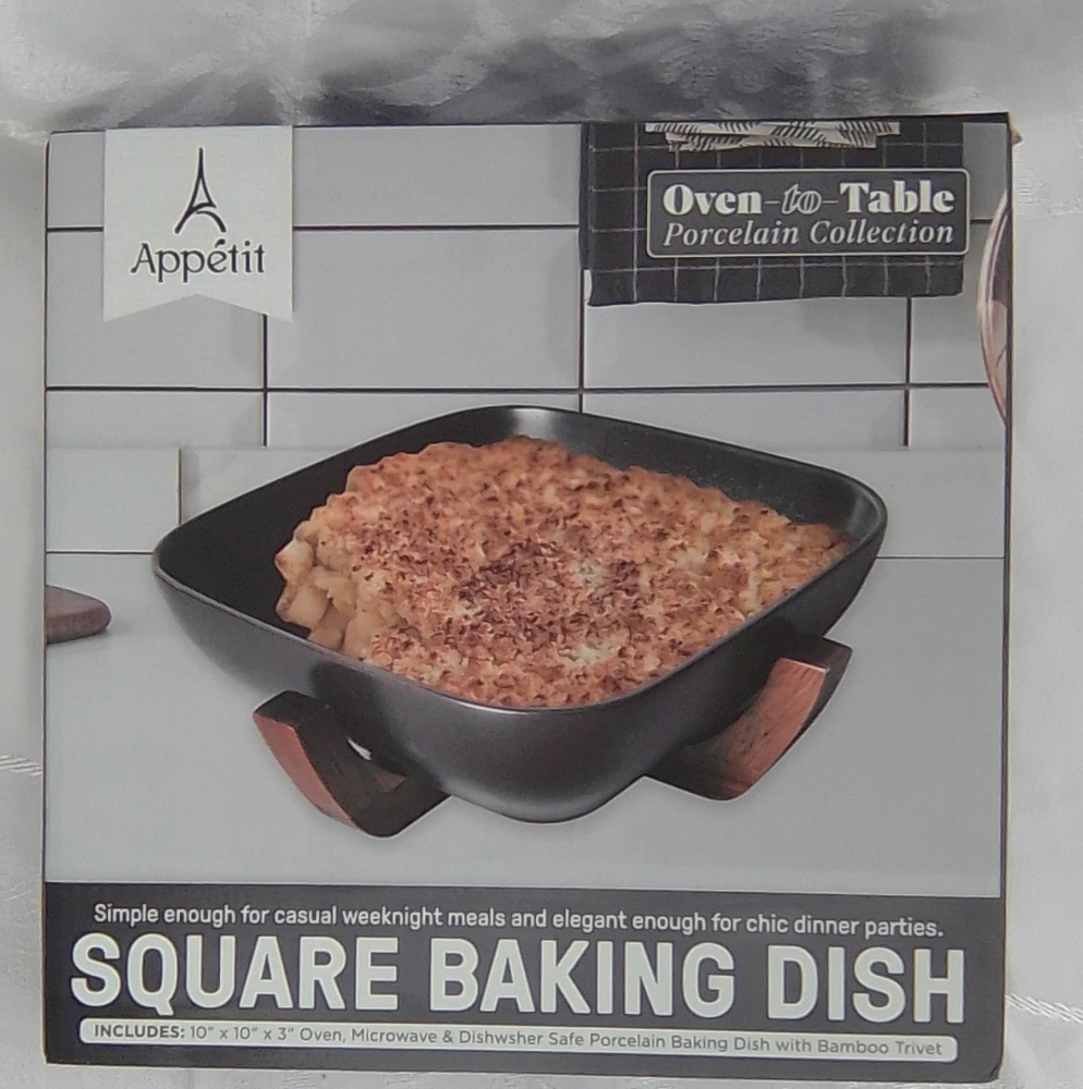 Square baking dish